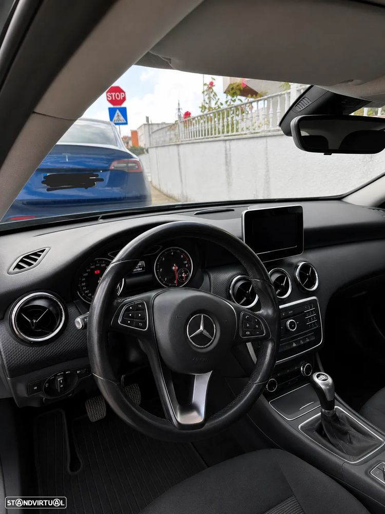 Mercedes-Benz A 180 CDI (BlueEFFICIENCY) Urban - 6