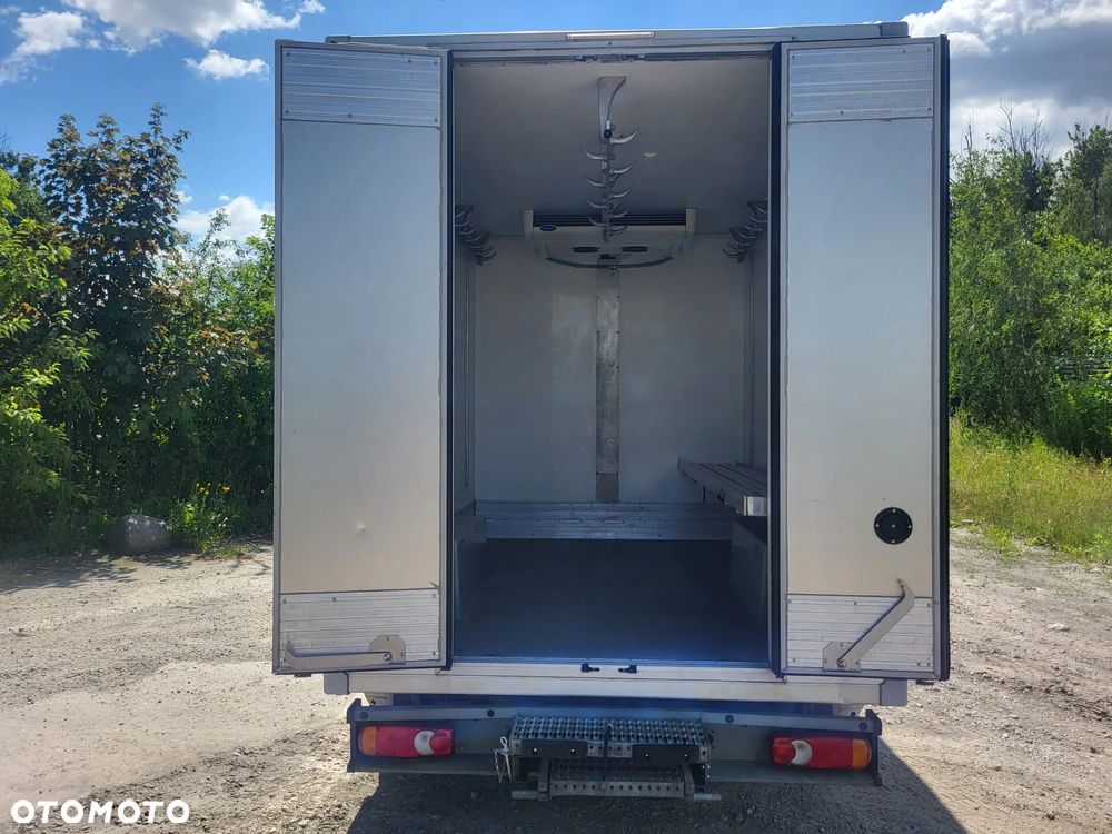 Fiat Ducato 2016r 2.3 JTD 130KM Izoterma Chłodnia Food Truck Sklep HAKI na mięso półki Mroźnia Agregat - 16
