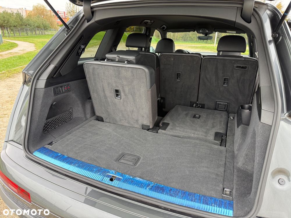 Audi Q7 - 16
