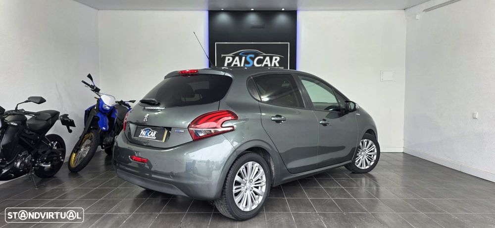 Peugeot 208 1.2 VTi Allure - 6