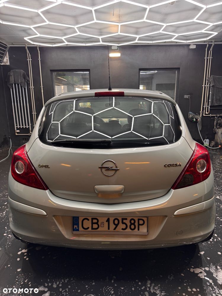 Opel Corsa 1.2 16V Enjoy - 2