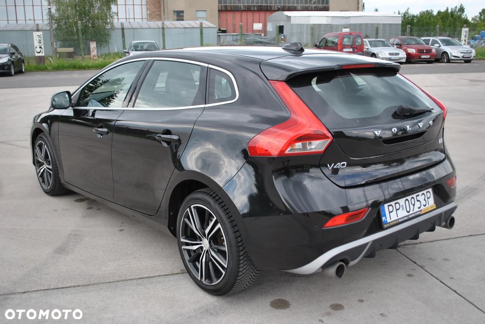Volvo V40 D2 Drive-E R-Design Momentum - 7