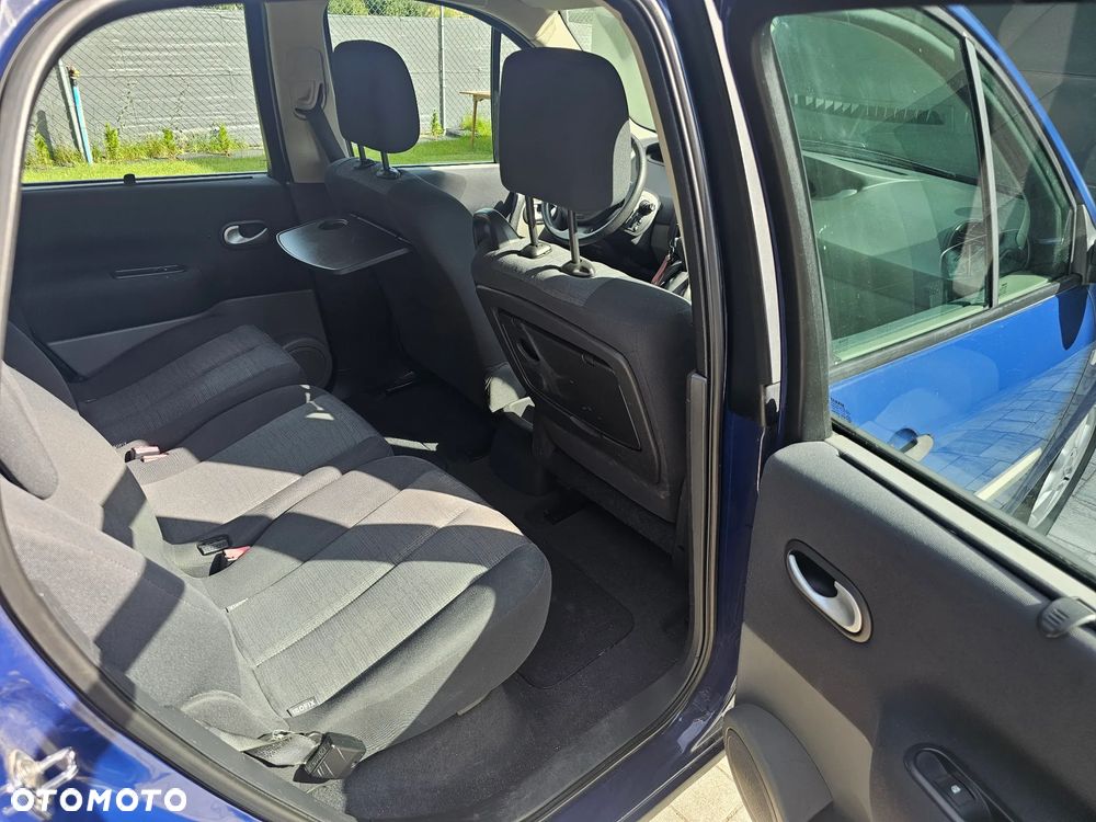 Renault Scenic 1.6 16V Emotion - 5