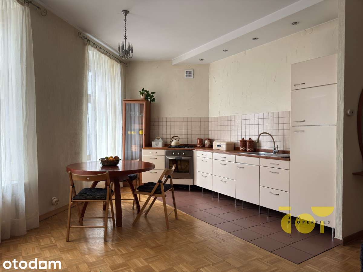 Przestronne mieszkanie w kamienicy | 84 m²