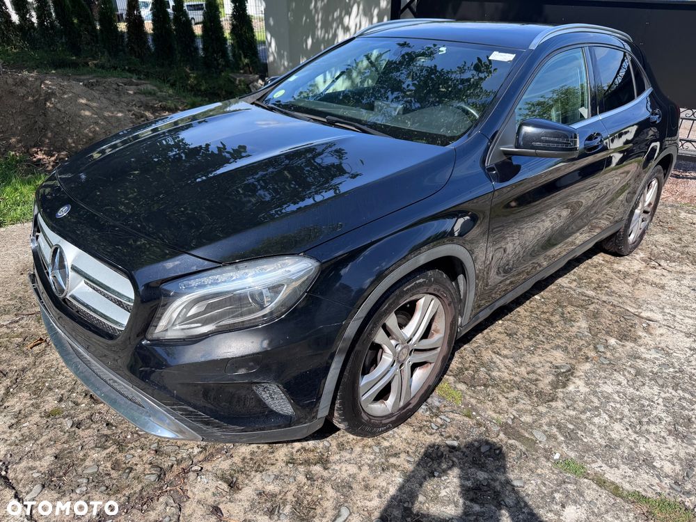 Mercedes-Benz GLA 220 d 4Matic 7G-DCT StreetStyle - 1