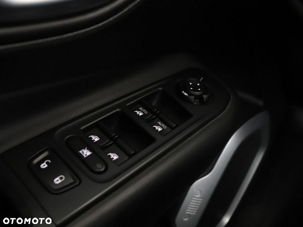 Jeep Renegade 2.0 MultiJet Limited 4WD S&S - 31