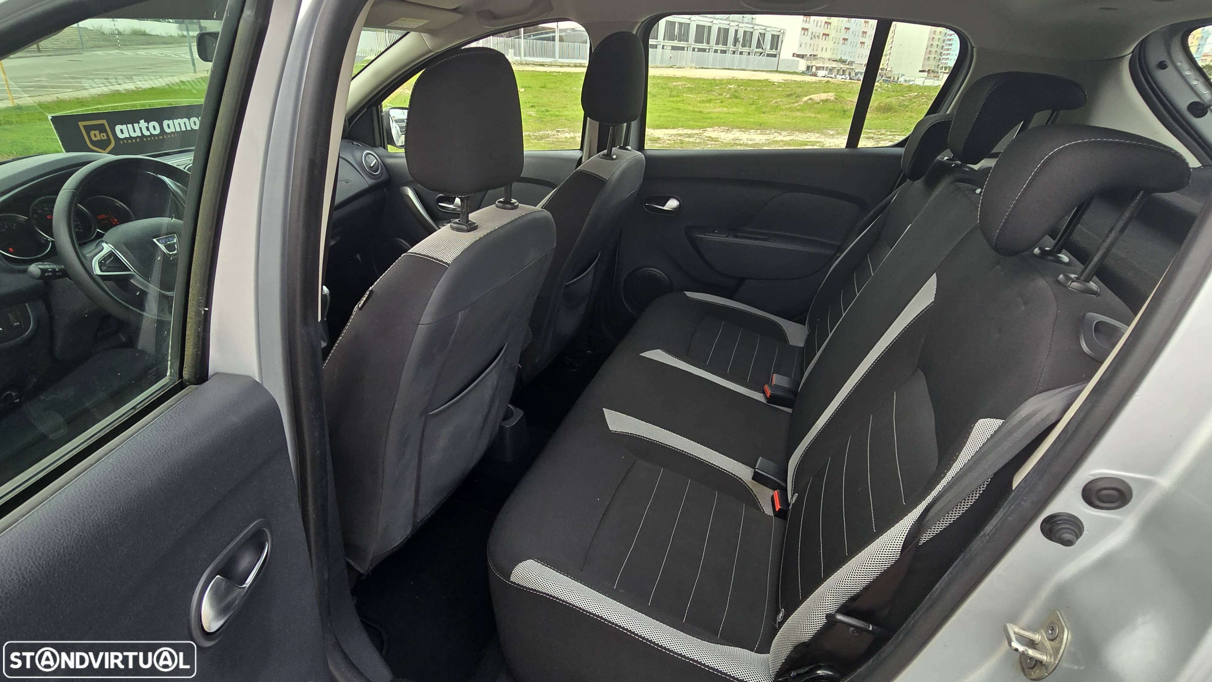 Dacia Sandero - 14