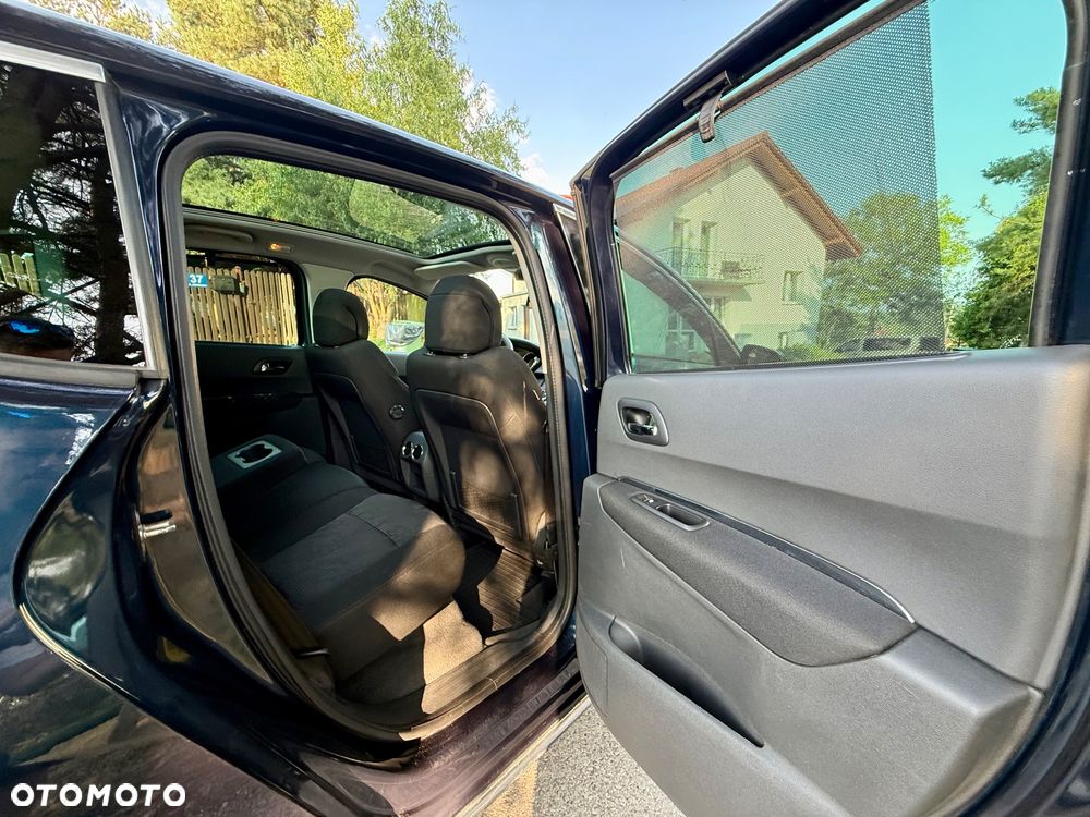 Peugeot 3008 1.6 HDi Premium - 27