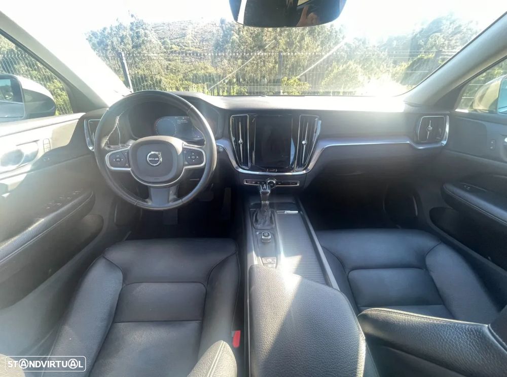 Volvo V60 2.0 D3 Momentum Plus Geartronic - 5