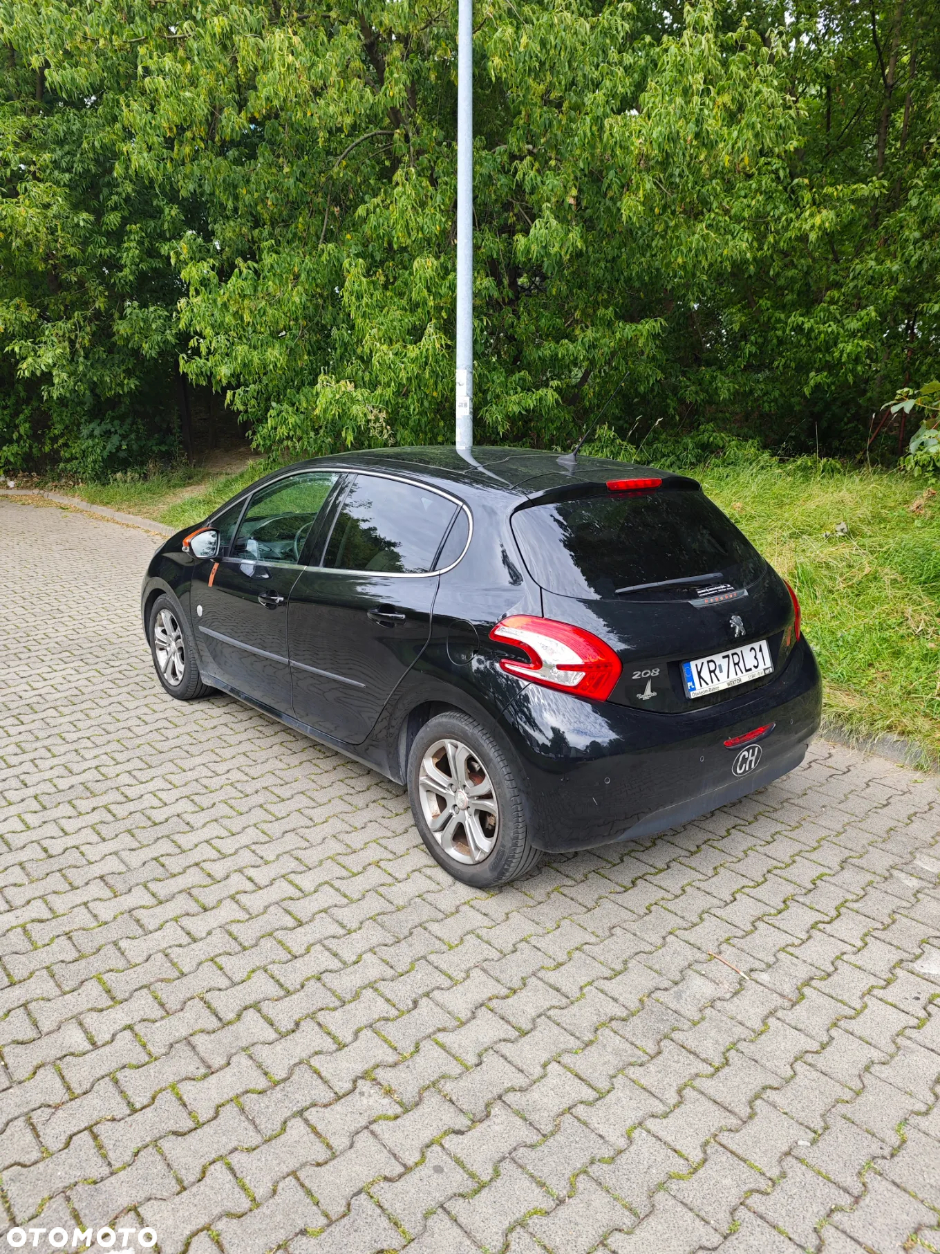 Peugeot 208 - 4