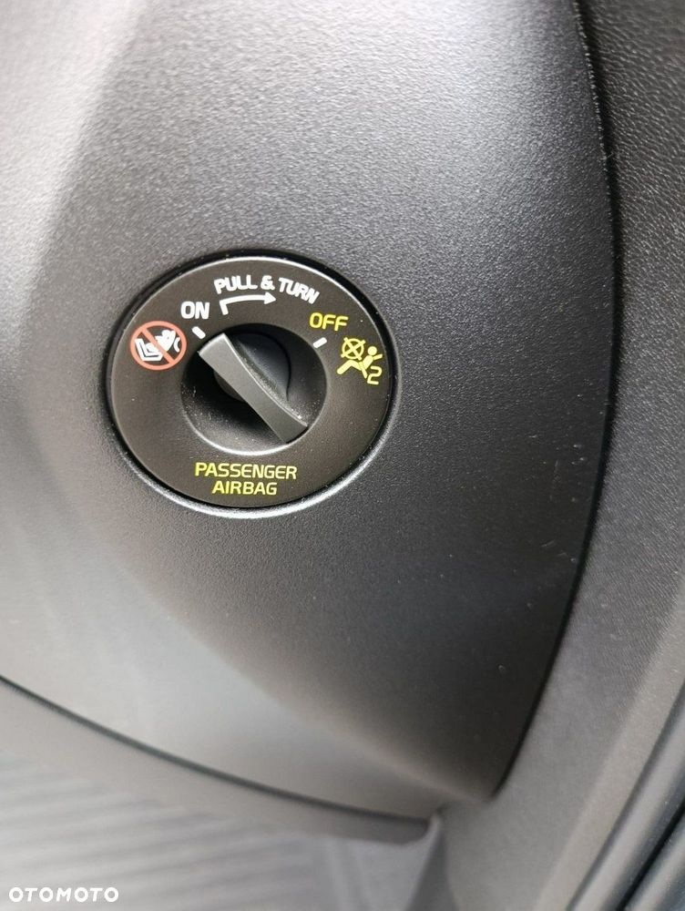 Volvo XC 60 B4 B Plus Dark - 22