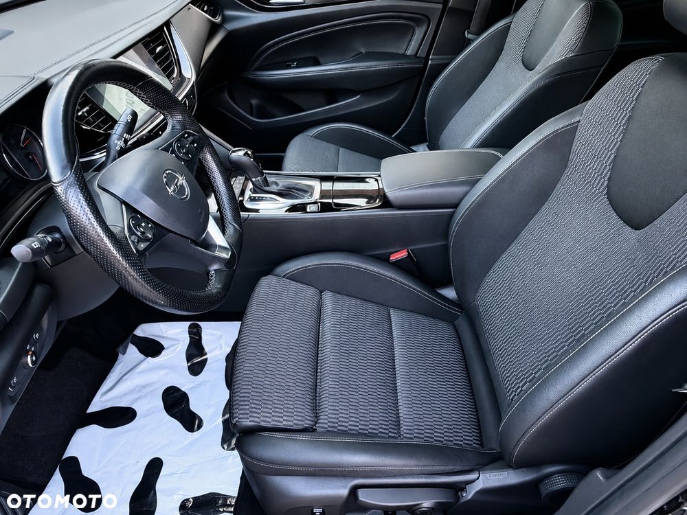 Opel Insignia 1.5 T Exclusive S&S - 14