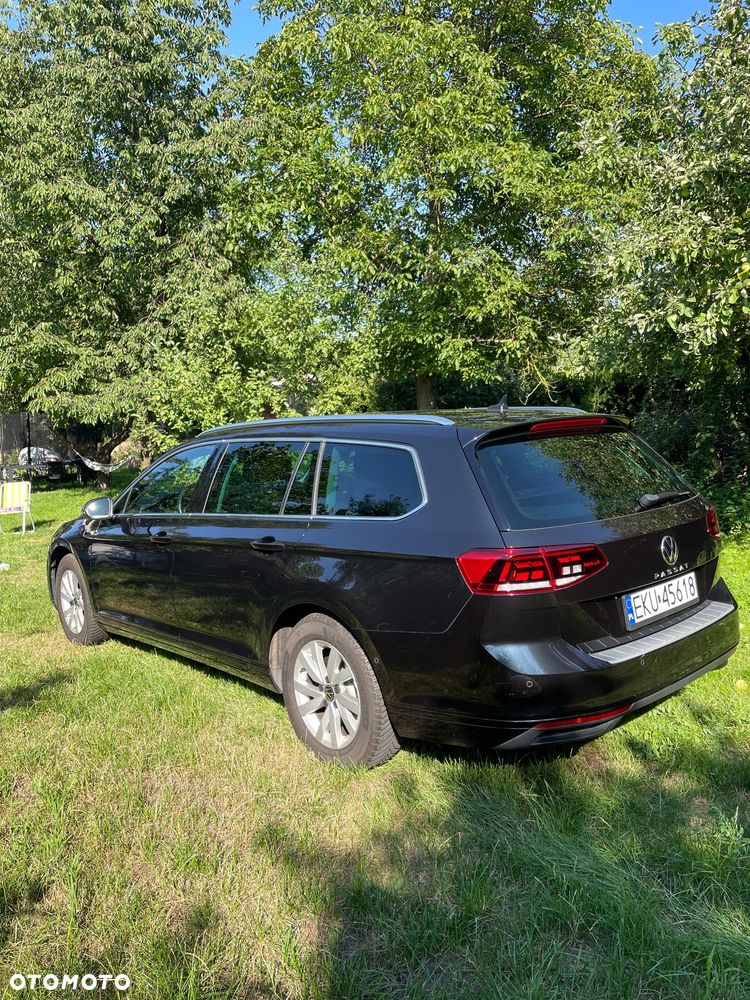 Volkswagen Passat 2.0 TDI EVO Elegance DSG - 4