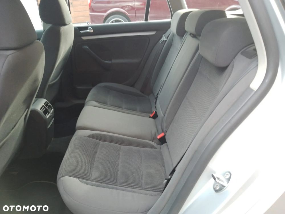 Volkswagen Golf - 13