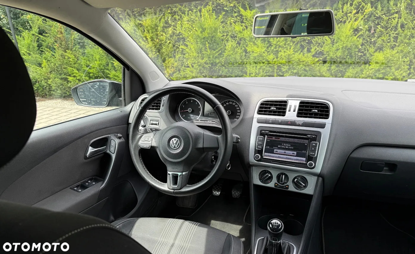 Volkswagen Polo 1.2 MATCH - 12