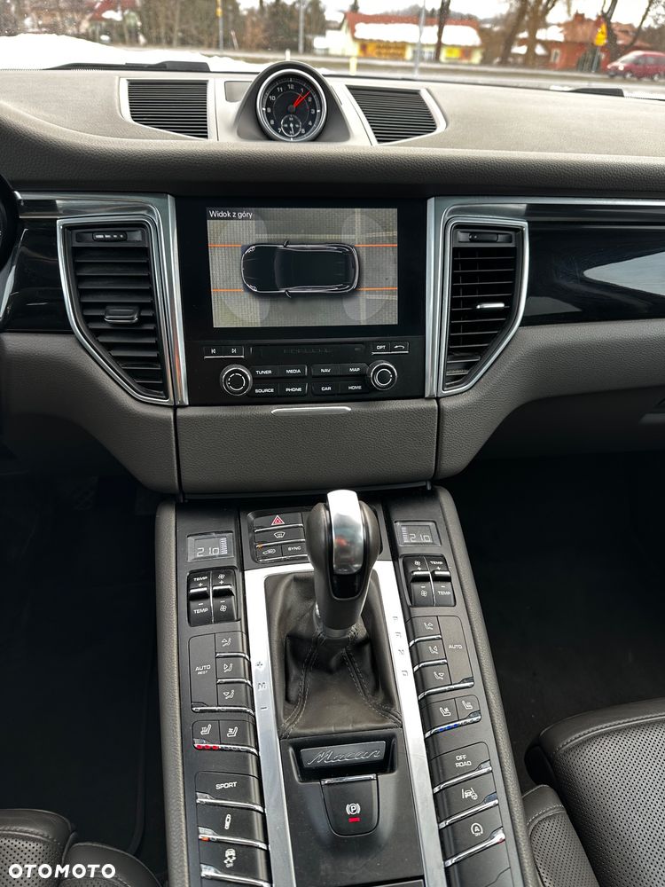 Porsche Macan - 13