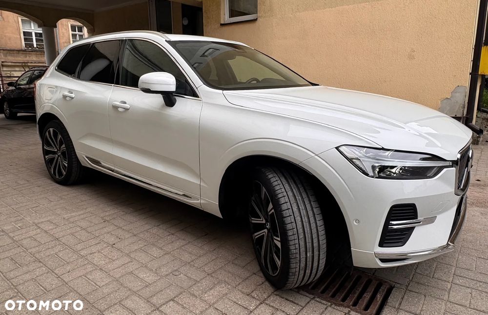 Volvo XC 60 B5 B AWD Plus Bright - 9