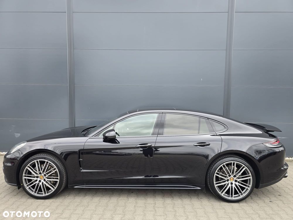 Porsche Panamera 4S - 6