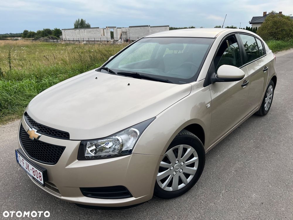 Chevrolet Cruze 1.7 LT