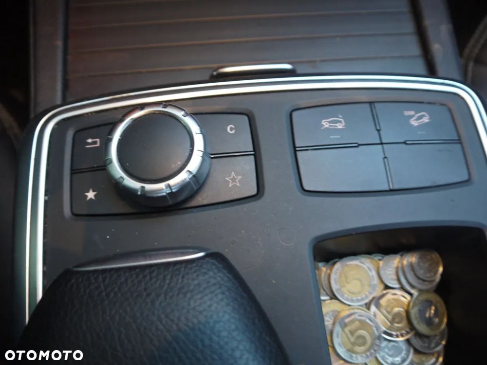 Mercedes-Benz ML 350 BlueTEC 4MATIC 7G-TRONIC Edition 1 - 25