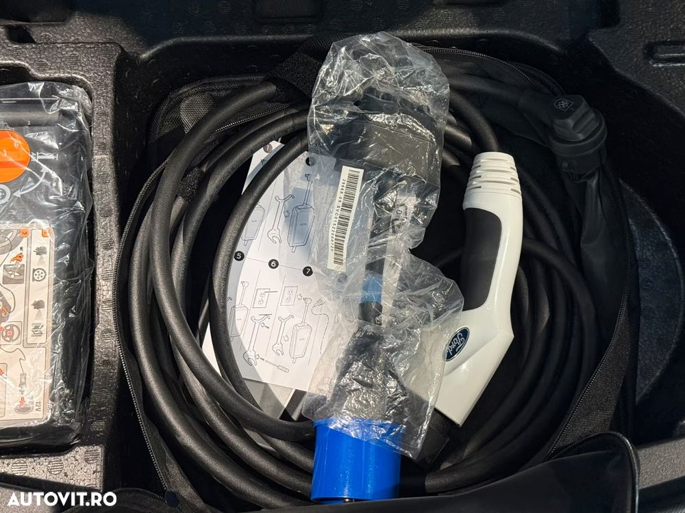 Ford Mustang Mach-E RWD Extended Range 216 kW Premium - 17