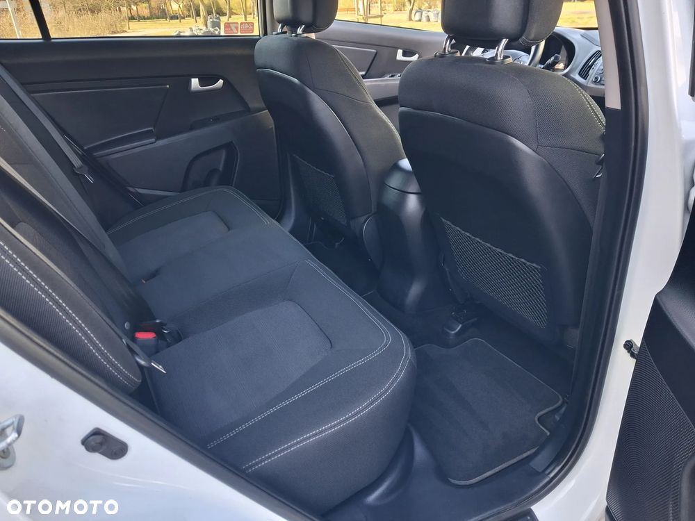 Kia Sportage 1.7 CRDI Business Line M 2WD - 13