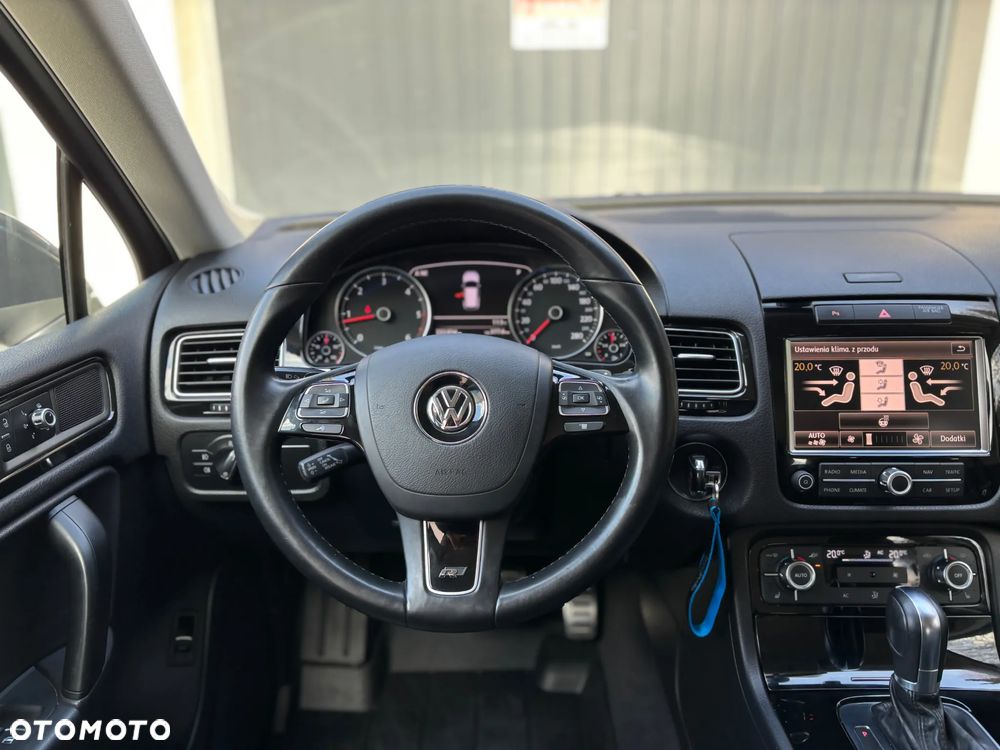 Volkswagen Touareg 3.0 V6 TDI BMT - 22
