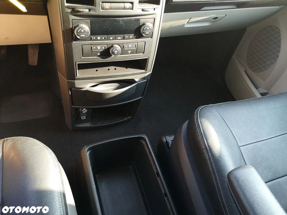Chrysler Grand Voyager 2.8 CRD Automatik Touring - 28