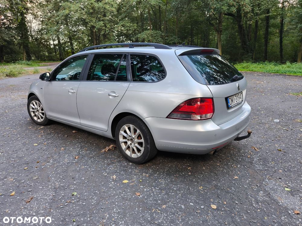 Volkswagen Golf 1.6 TDI DPF MATCH - 6