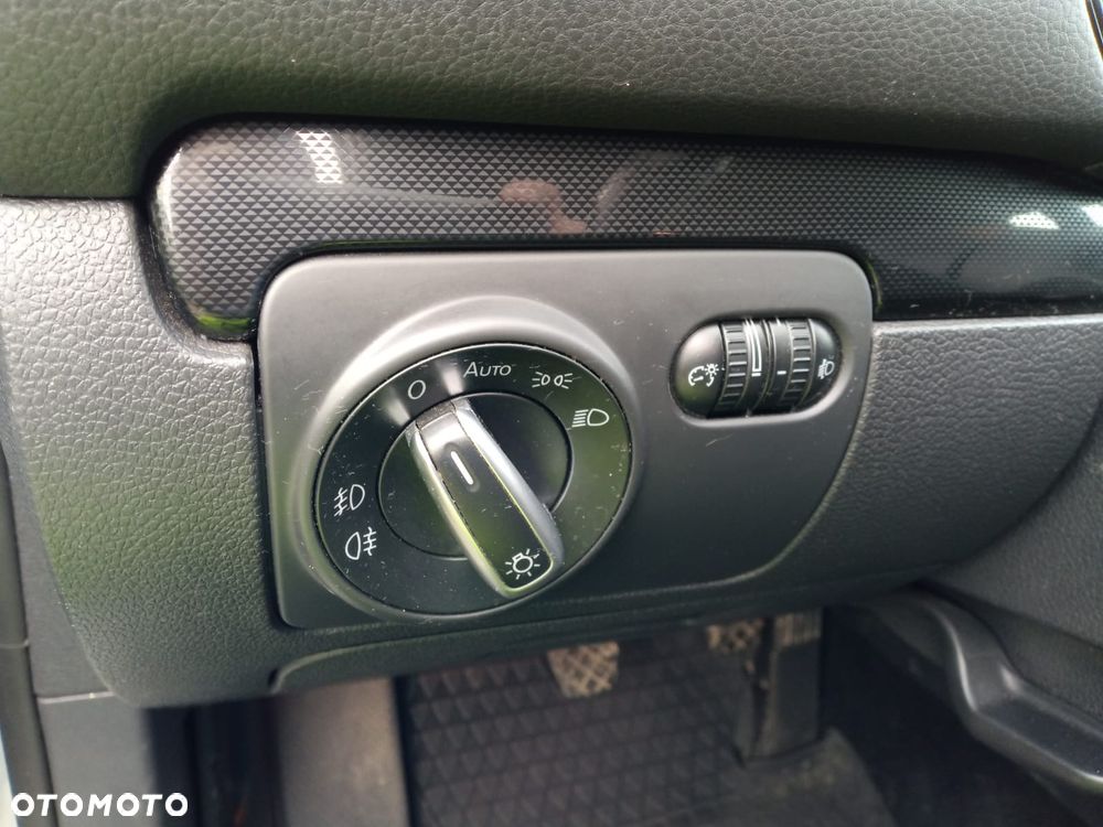 Volkswagen Golf 1.6 TDI BlueMot Comfortline - 8