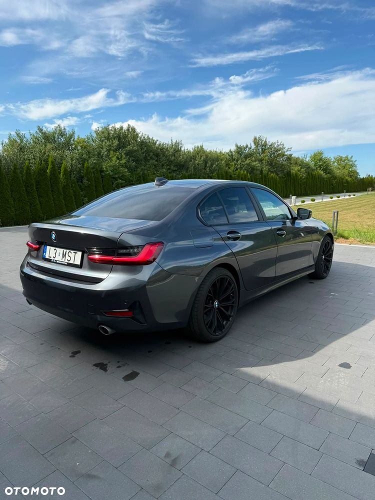 BMW Seria 3 318d Edition M Sport Shadow - 5