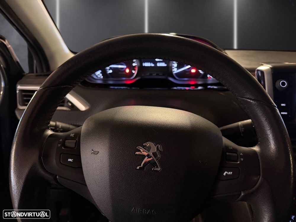 Peugeot 208 82 PureTech Style - 8