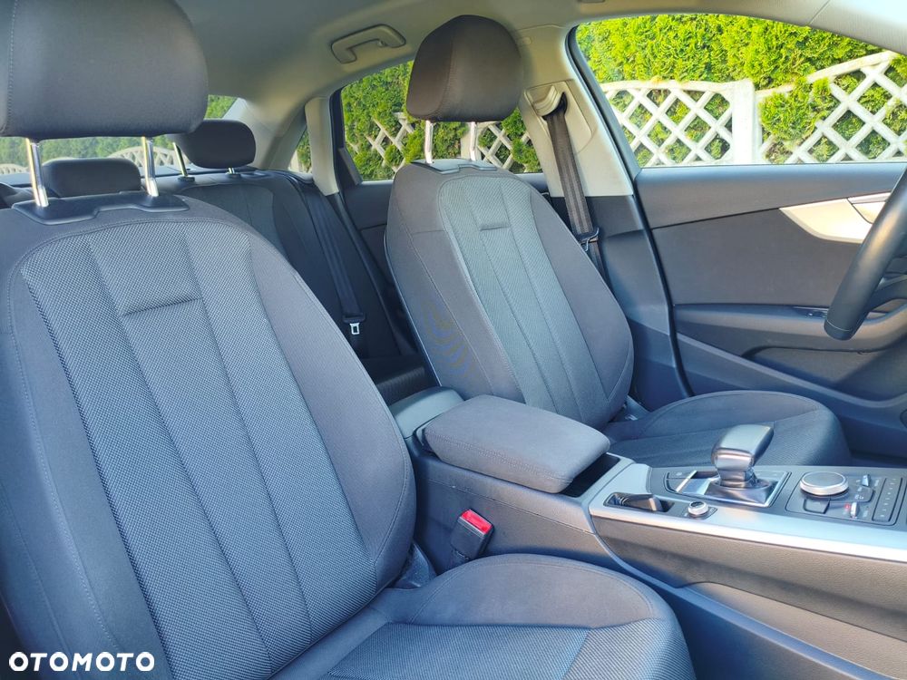 Audi A4 Limousine 35 TDI S tronic design - 19
