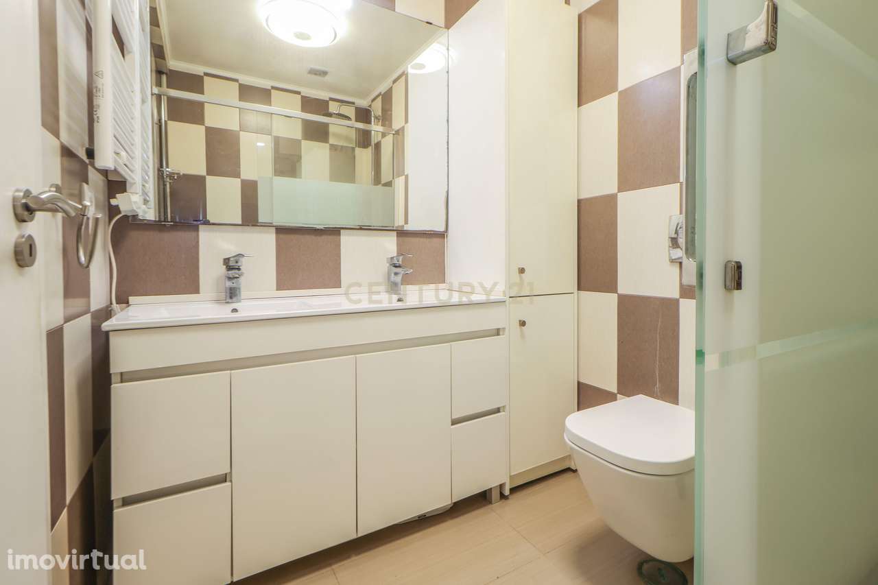 ✨ Apartamento T2+1 Remodelado com Arrecadação– Amora, Seixal ✨ - Grande imagem: 4/25