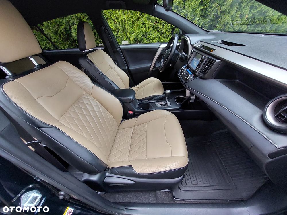 Toyota RAV4 Hybrid Platinum 4x2 - 10