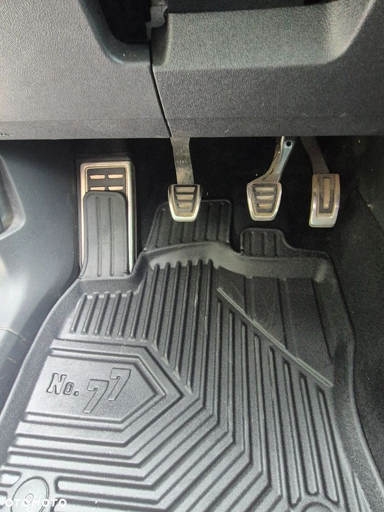 Volkswagen Tiguan - 23
