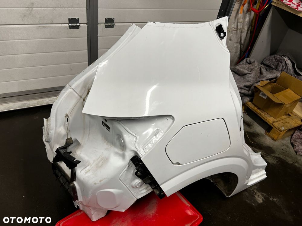 ĆWIARTKA BŁOTNIK POSZYCIE SŁUPEK PRÓG PRAWY TYŁ DACIA SANDERO 2023 III 3 - 2