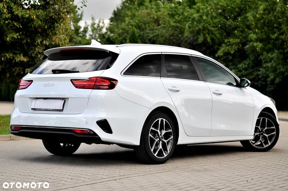 Kia Ceed 1.5 T-GDI Business Line Plus - 10
