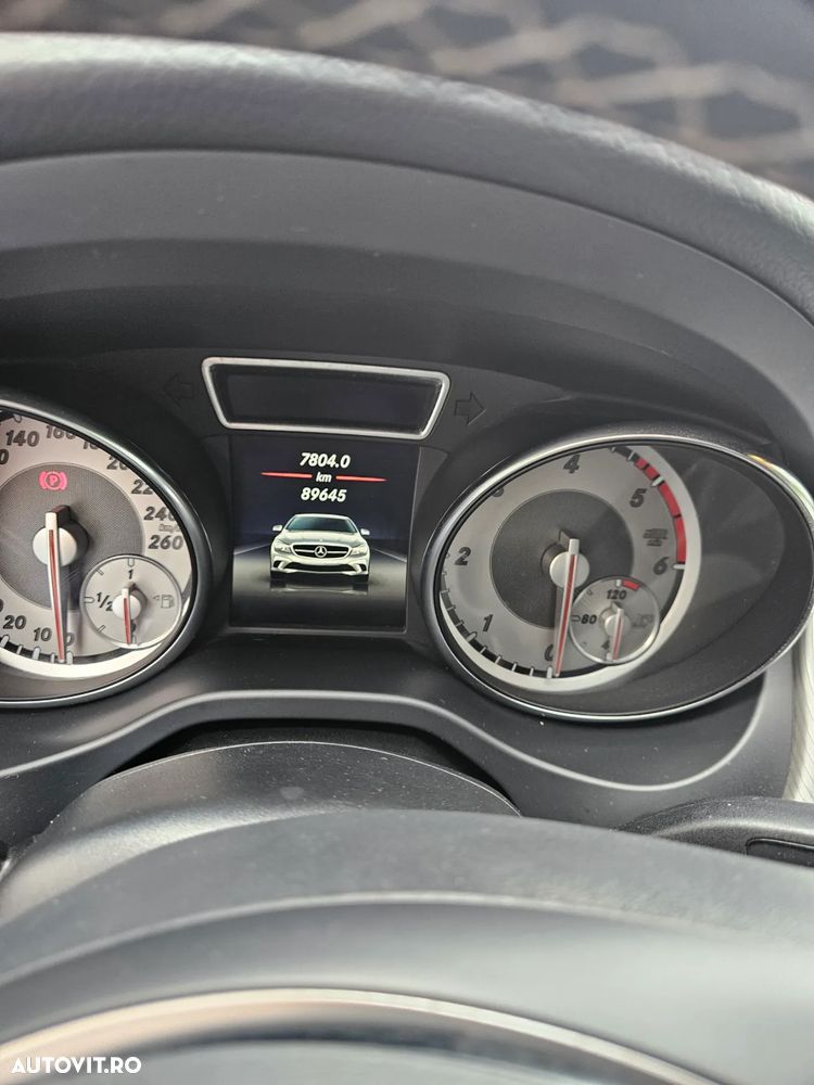 Mercedes-Benz CLA 220 d Aut. - 22