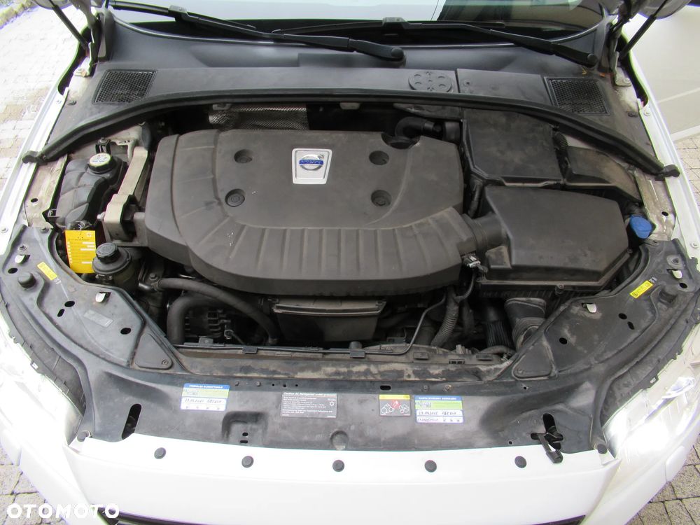 Volvo V70 D3 Geartronic Black Edition - 20