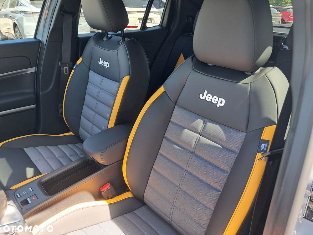 Jeep Avenger - 13