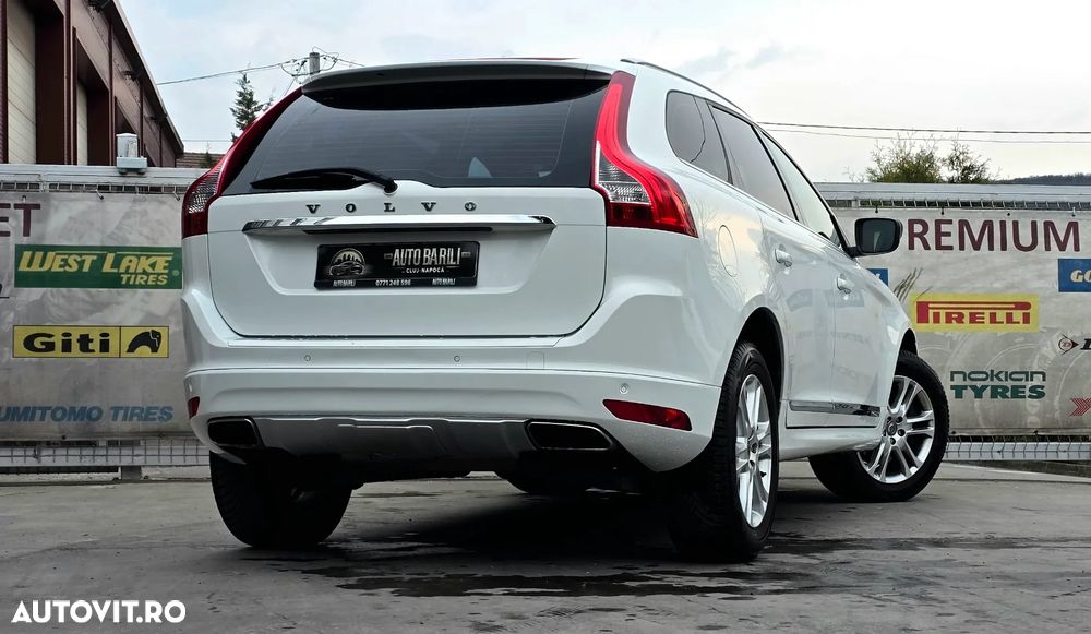 Volvo XC 60 D5 AWD Geartronic Summum - 6