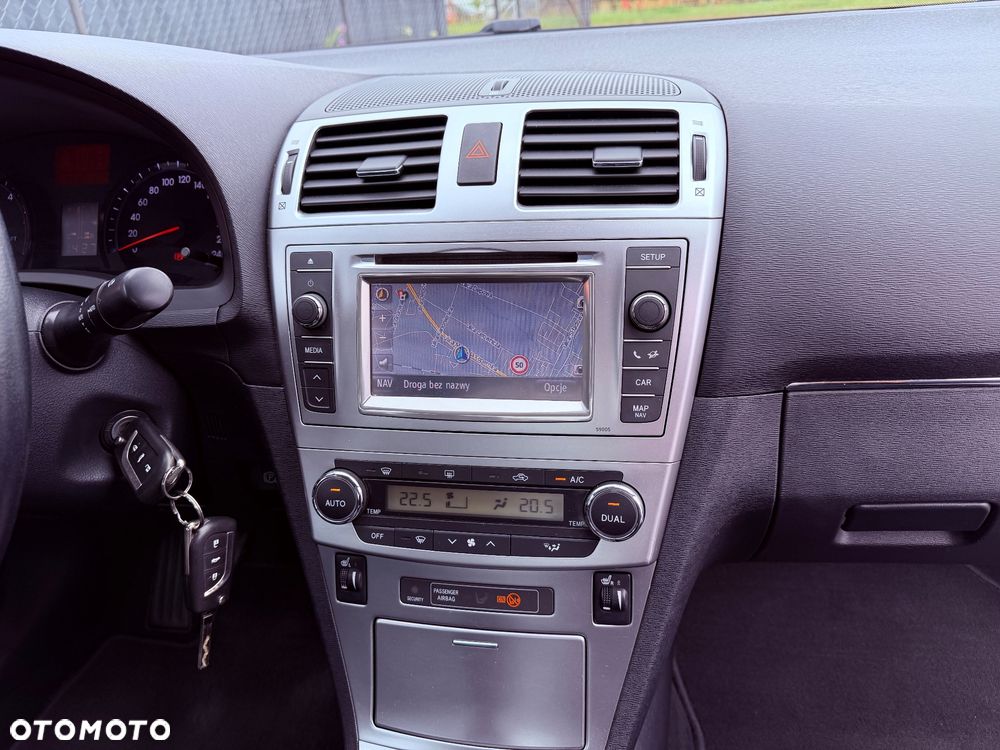 Toyota Avensis 2.0 D-4D Executive - 16