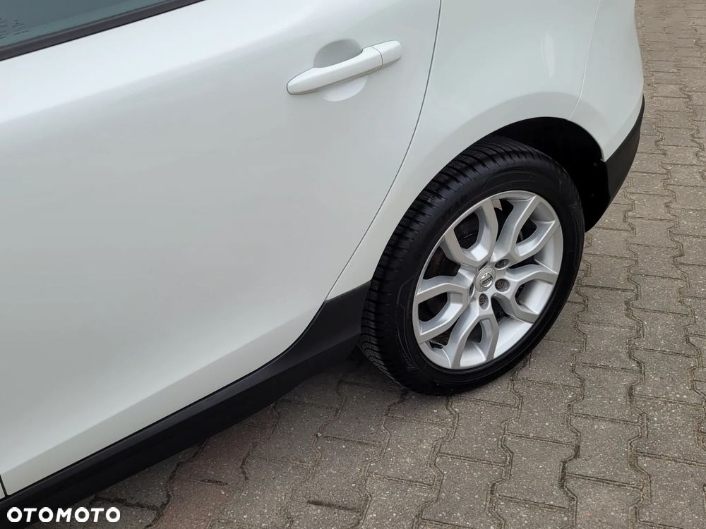 Volvo V40 Cross Country D2 Momentum - 14