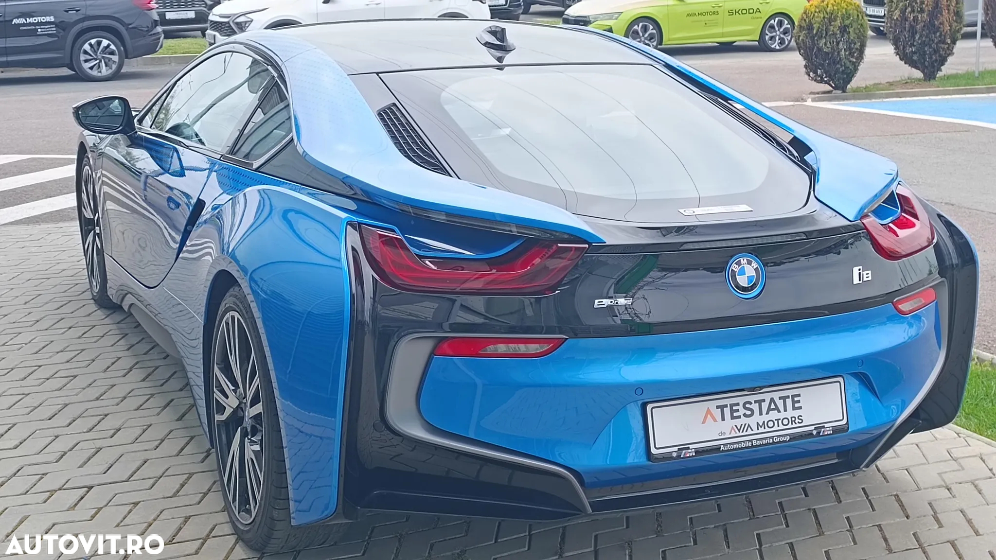 BMW i8 Coupe - 8