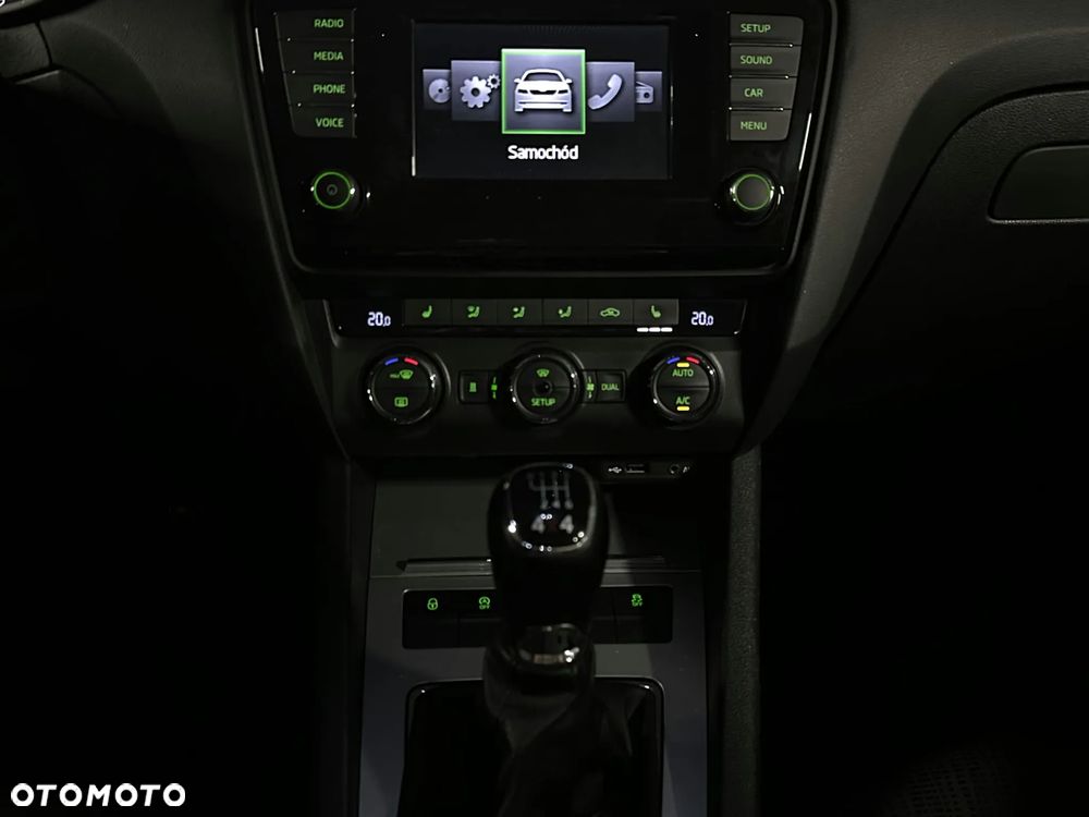 Skoda Octavia 2.0 TDI (Green tec) 4x4 Style - 23