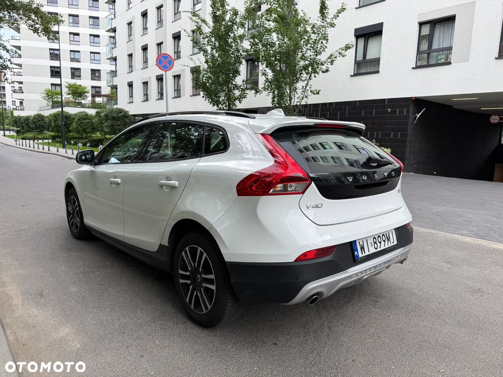 Volvo V40 Cross Country D4 Momentum - 6