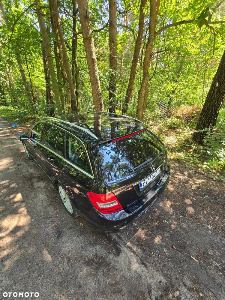 Mercedes-Benz Klasa C 220 CDI DPF Automatik BlueEFFICIENCY Avantgarde - 23