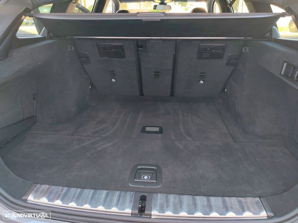 BMW 320 d Pack Desportivo M Auto - 38