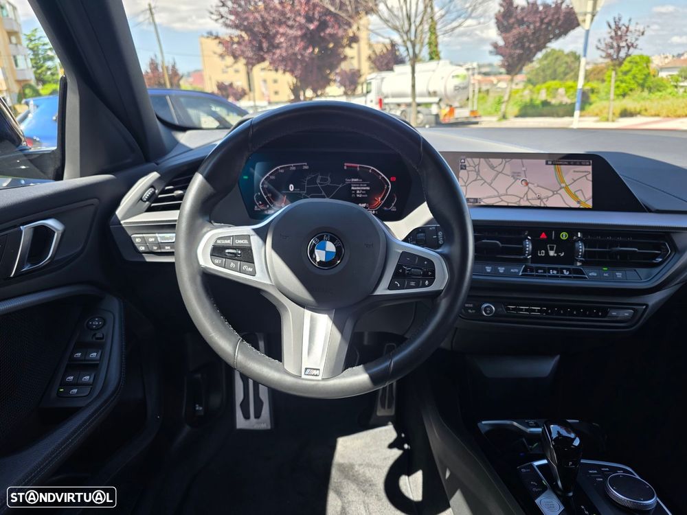 BMW 116 d Pack Desportivo M Auto - 10